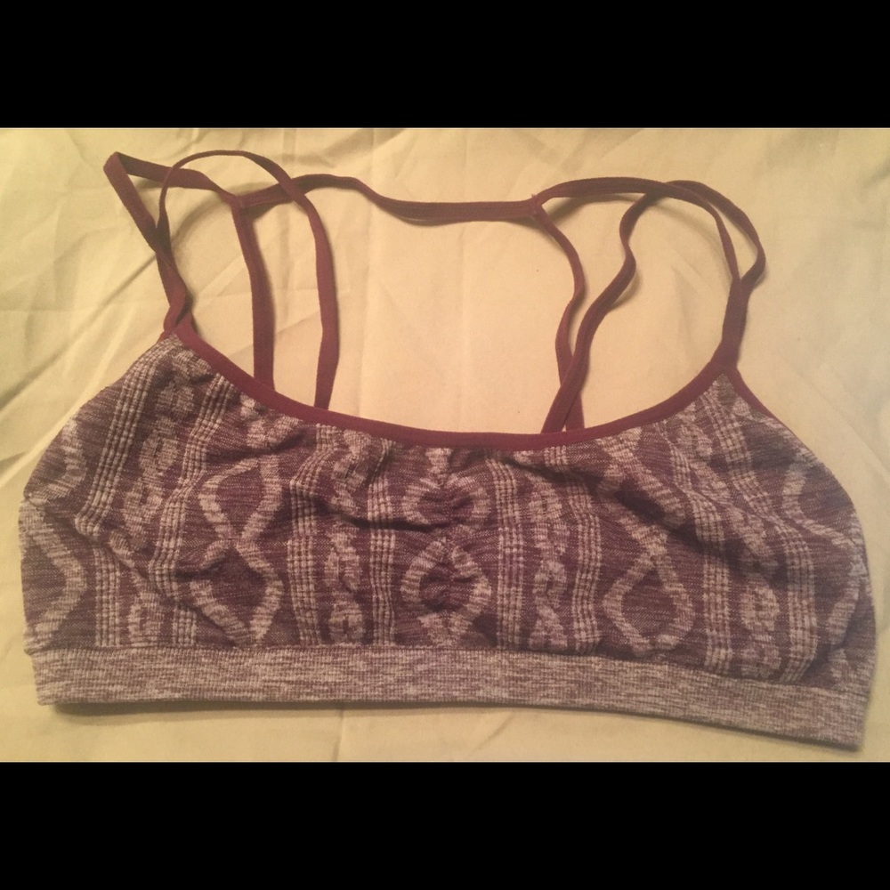 VS nwt maroon bralette size L.